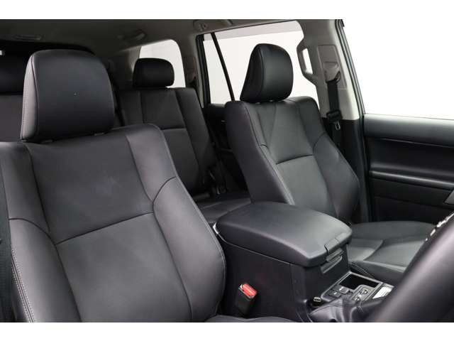 トヨタ ランドクルーザープラド ２．８ ＴＸ Ｌパッケージ マットブラック エディション ディーゼルターボ ４ＷＤ R5年 (東海) 99