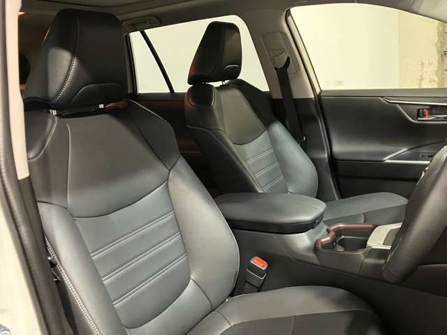 トヨタ ＲＡＶ４ ２．５ ハイブリッド Ｇ Ｅ－ＦＯＵＲ ４ＷＤ R3年 (北海道) 99