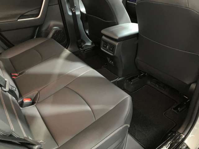 トヨタ ＲＡＶ４ ２．５ ハイブリッド Ｇ Ｅ－ＦＯＵＲ ４ＷＤ R3年 (北海道) 99