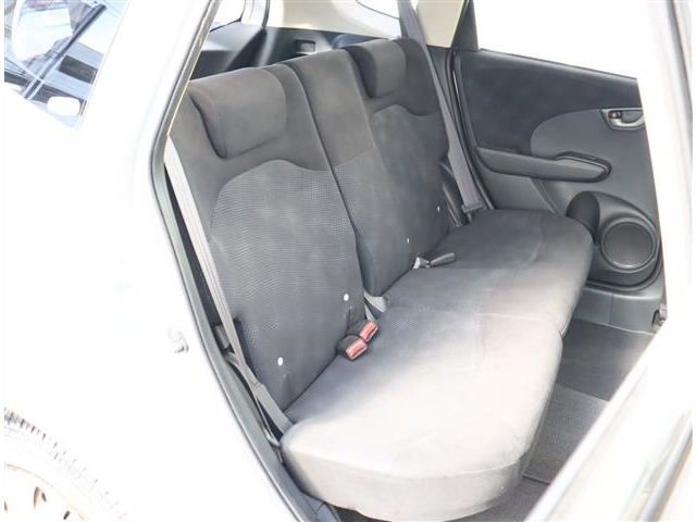 ホンダ フィット １．３ Ｇ １０ＴＨアニバーサリー H24年 (関東) 99