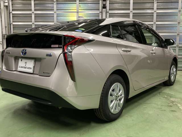 トヨタ プリウス １．８ Ｓ Ｅ－ＦＯＵＲ ４ＷＤ H29年 (北海道) 99