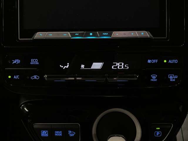 トヨタ プリウス １．８ Ｓ Ｅ－ＦＯＵＲ ４ＷＤ H29年 (北海道) 99