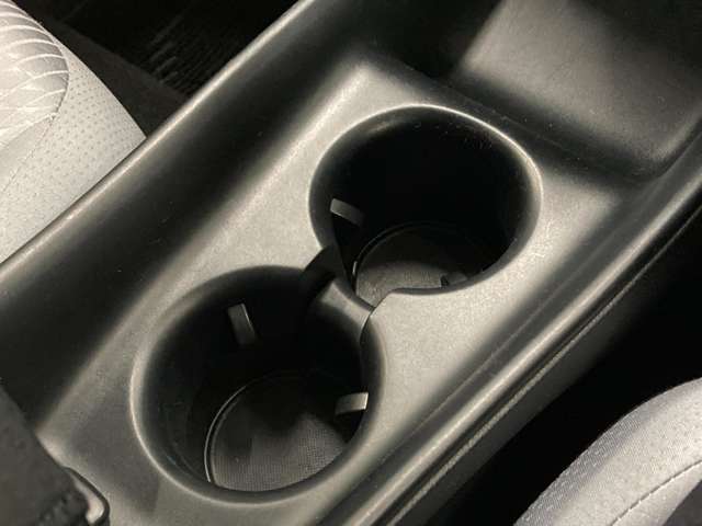 トヨタ プリウス １．８ Ｓ Ｅ－ＦＯＵＲ ４ＷＤ H29年 (北海道) 99