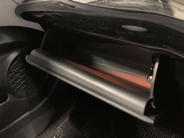 トヨタ プリウス １．８ Ｓ Ｅ－ＦＯＵＲ ４ＷＤ H29年 (北海道) 99