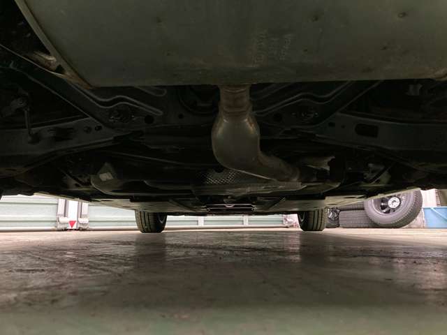 トヨタ プリウス １．８ Ｓ Ｅ－ＦＯＵＲ ４ＷＤ H29年 (北海道) 99