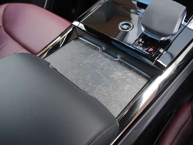 ランドローバー レンジローバー スポーツ オートバイオグラフィ ３．０Ｌ Ｄ３００ ディーゼルターボ ４ＷＤ R6年 (近畿) 99