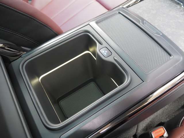 ランドローバー レンジローバー スポーツ オートバイオグラフィ ３．０Ｌ Ｄ３００ ディーゼルターボ ４ＷＤ R6年 (近畿) 99