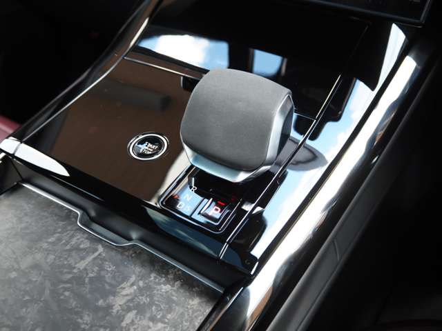 ランドローバー レンジローバー スポーツ オートバイオグラフィ ３．０Ｌ Ｄ３００ ディーゼルターボ ４ＷＤ R6年 (近畿) 99