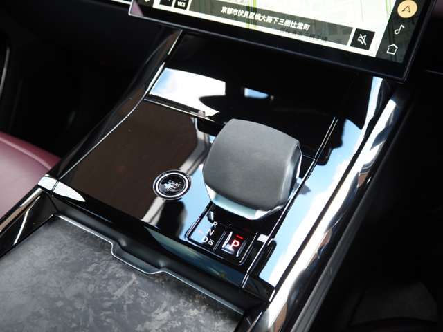 ランドローバー レンジローバー スポーツ オートバイオグラフィ ３．０Ｌ Ｄ３００ ディーゼルターボ ４ＷＤ R6年 (近畿) 99