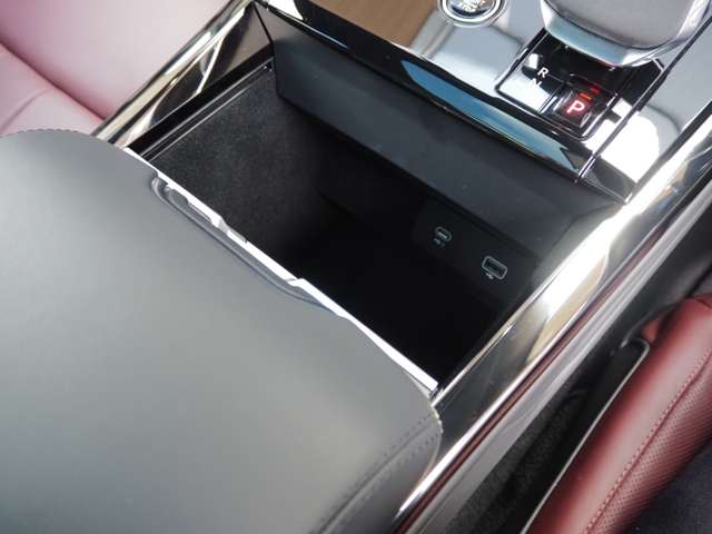 ランドローバー レンジローバー スポーツ オートバイオグラフィ ３．０Ｌ Ｄ３００ ディーゼルターボ ４ＷＤ R6年 (近畿) 99