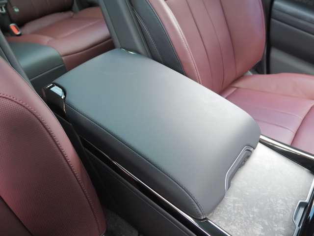 ランドローバー レンジローバー スポーツ オートバイオグラフィ ３．０Ｌ Ｄ３００ ディーゼルターボ ４ＷＤ R6年 (近畿) 99