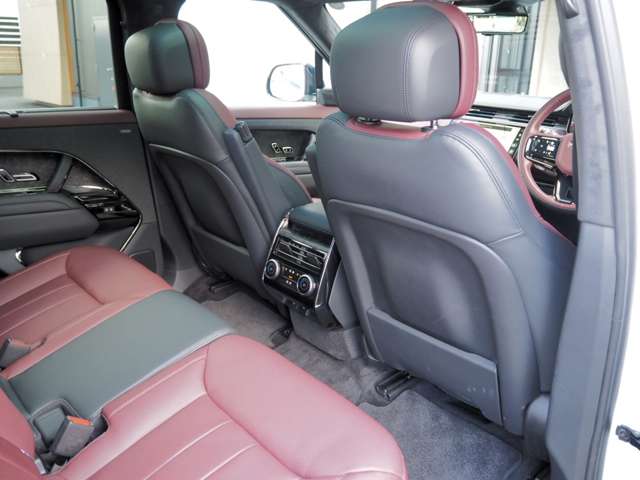 ランドローバー レンジローバー スポーツ オートバイオグラフィ ３．０Ｌ Ｄ３００ ディーゼルターボ ４ＷＤ R6年 (近畿) 99