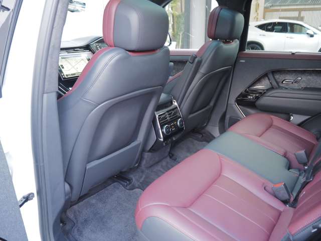 ランドローバー レンジローバー スポーツ オートバイオグラフィ ３．０Ｌ Ｄ３００ ディーゼルターボ ４ＷＤ R6年 (近畿) 99