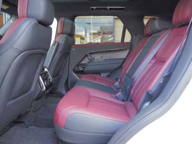 ランドローバー レンジローバー スポーツ オートバイオグラフィ ３．０Ｌ Ｄ３００ ディーゼルターボ ４ＷＤ R6年 (近畿) 99