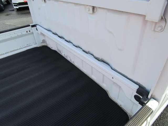 スズキ キャリイトラック ６６０ ＫＣエアコン・パワステ ３方開 ４ＷＤ H24年 (中国) 99