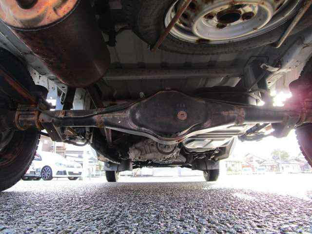 スズキ キャリイトラック ６６０ ＫＣエアコン・パワステ ３方開 ４ＷＤ H24年 (中国) 99