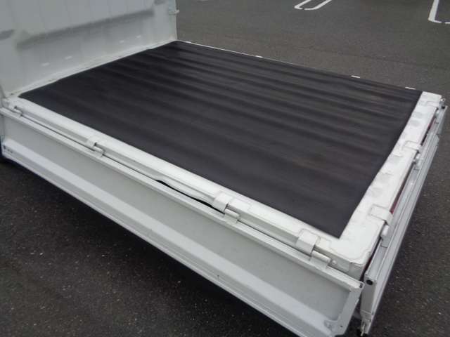 スズキ キャリイトラック ６６０ ＫＣエアコン・パワステ ３方開 H29年 (中国) 99