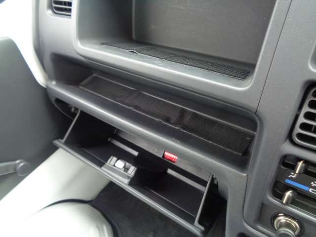 スズキ キャリイトラック ６６０ ＫＣエアコン・パワステ ３方開 H29年 (中国) 99