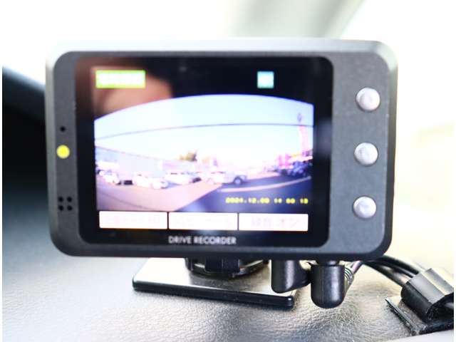 日産 セレナ １．２ Ｅ－ＰＯＷＥＲ ハイウェイスター Ｖ R1年 (関東) 99