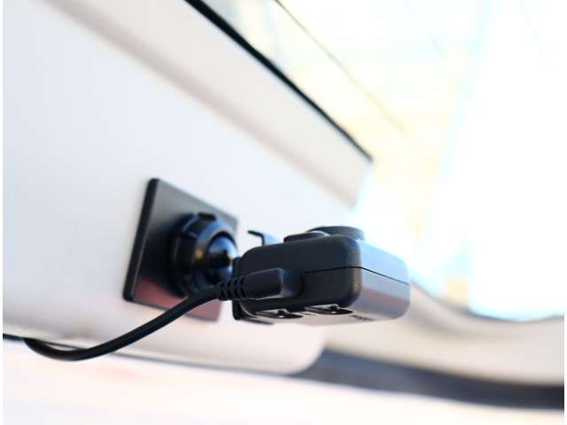 日産 セレナ １．２ Ｅ－ＰＯＷＥＲ ハイウェイスター Ｖ R1年 (関東) 99