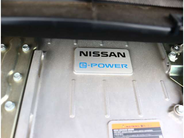 日産 セレナ １．２ Ｅ－ＰＯＷＥＲ ハイウェイスター Ｖ R1年 (関東) 99