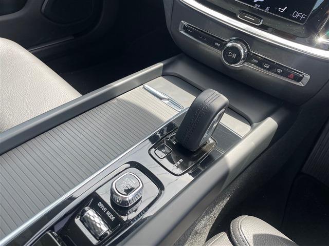 ボルボ Ｖ６０ Ｂ４　モメンタム R3年 (東北) 99