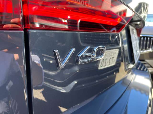 ボルボ Ｖ６０ Ｂ４　モメンタム R3年 (東北) 99