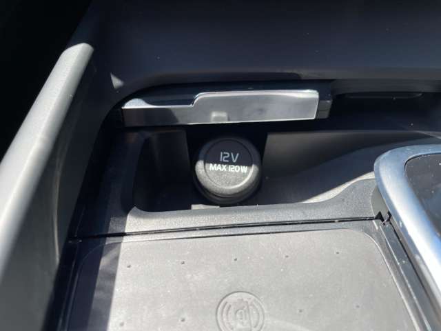 ボルボ Ｖ６０ Ｂ４　モメンタム R3年 (東北) 99