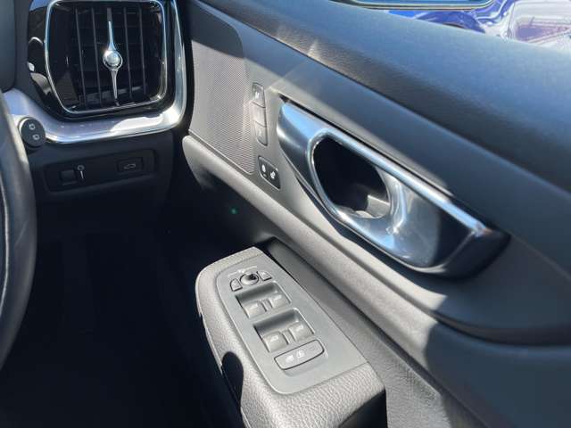 ボルボ Ｖ６０ Ｂ４　モメンタム R3年 (東北) 99