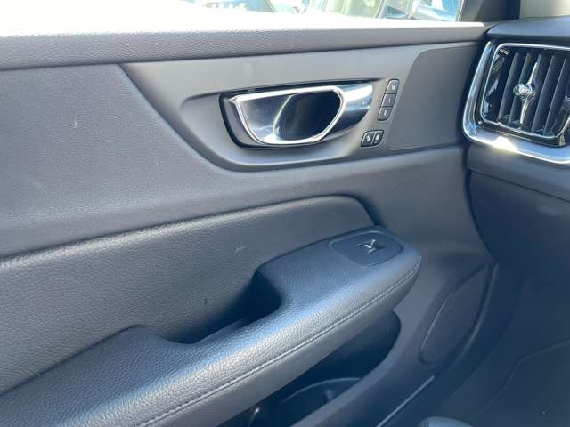 ボルボ Ｖ６０ Ｂ４　モメンタム R3年 (東北) 99