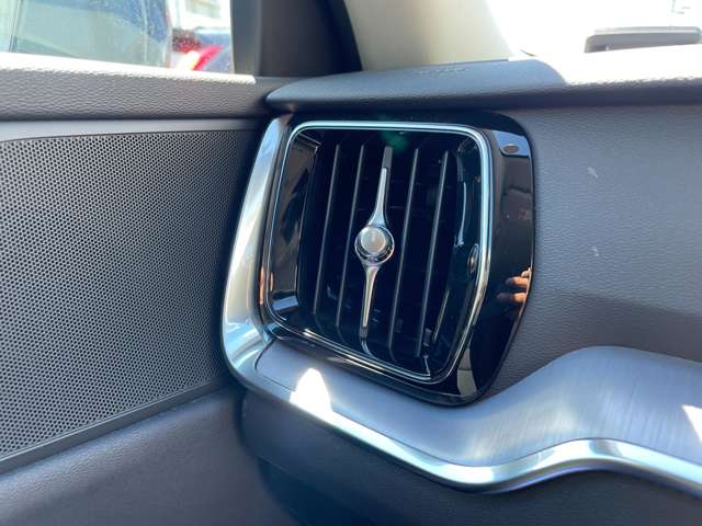 ボルボ Ｖ６０ Ｂ４　モメンタム R3年 (東北) 99