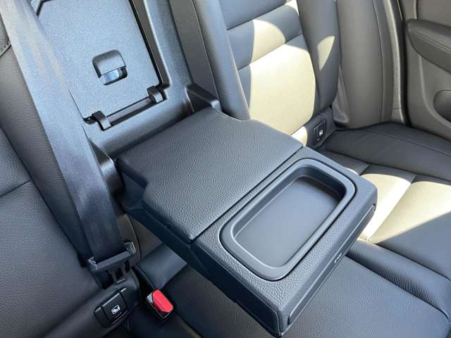 ボルボ Ｖ６０ Ｂ４　モメンタム R3年 (東北) 99