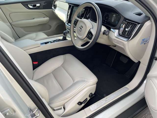 ボルボ Ｖ６０クロスカントリー Ｔ５ ＡＷＤ ４ＷＤ R1年 (東北) 99