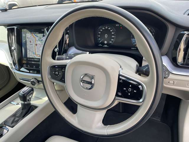 ボルボ Ｖ６０クロスカントリー Ｔ５ ＡＷＤ ４ＷＤ R1年 (東北) 99