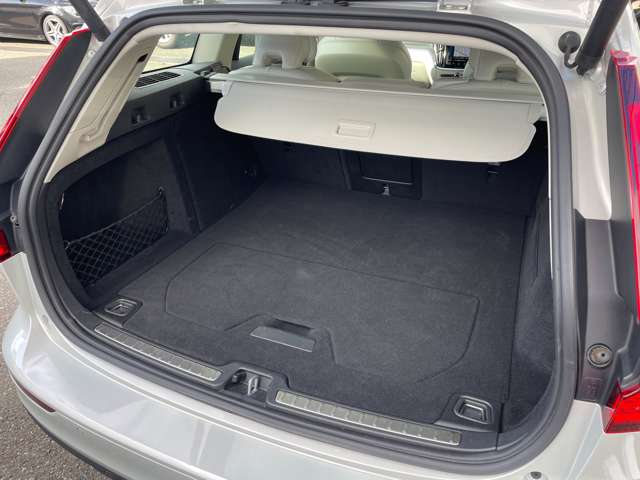 ボルボ Ｖ６０クロスカントリー Ｔ５ ＡＷＤ ４ＷＤ R1年 (東北) 99