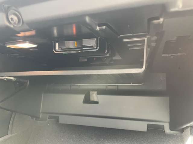 ボルボ Ｖ６０クロスカントリー Ｔ５ ＡＷＤ ４ＷＤ R1年 (東北) 99