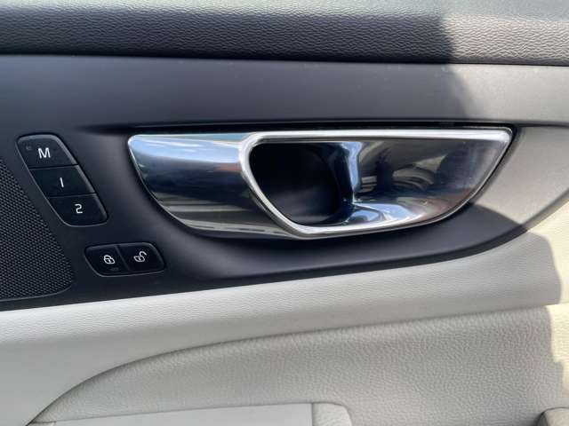 ボルボ Ｖ６０クロスカントリー Ｔ５ ＡＷＤ ４ＷＤ R1年 (東北) 99