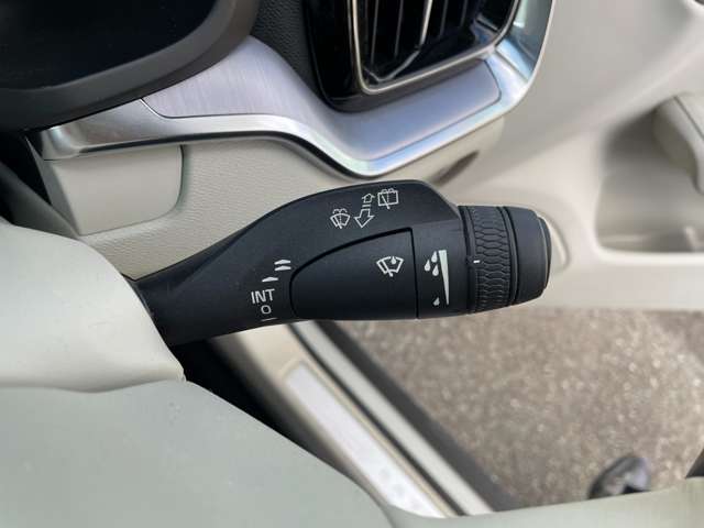 ボルボ Ｖ６０クロスカントリー Ｔ５ ＡＷＤ ４ＷＤ R1年 (東北) 99