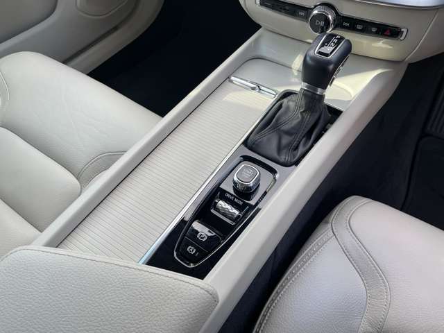 ボルボ Ｖ６０クロスカントリー Ｔ５ ＡＷＤ ４ＷＤ R1年 (東北) 99