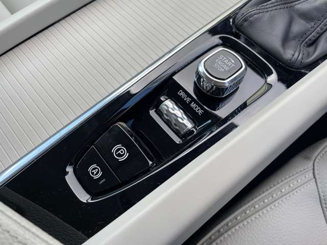 ボルボ Ｖ６０クロスカントリー Ｔ５ ＡＷＤ ４ＷＤ R1年 (東北) 99