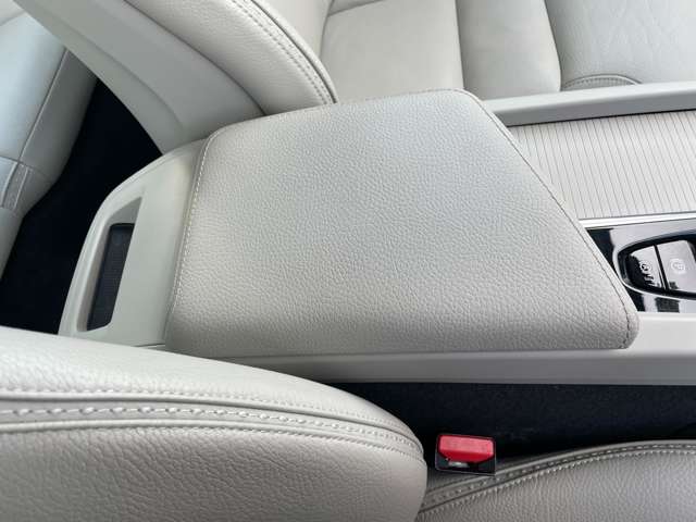 ボルボ Ｖ６０クロスカントリー Ｔ５ ＡＷＤ ４ＷＤ R1年 (東北) 99