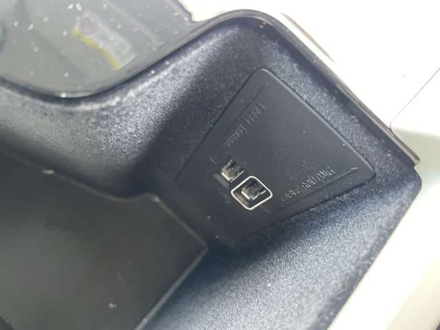 ボルボ Ｖ６０クロスカントリー Ｔ５ ＡＷＤ ４ＷＤ R1年 (東北) 99