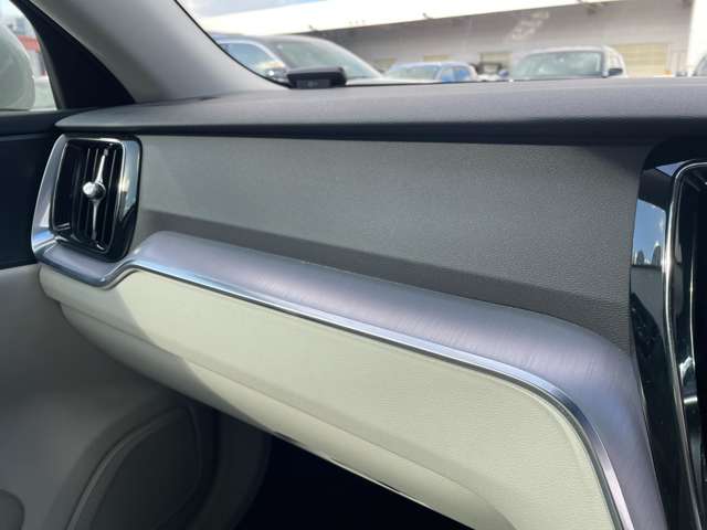 ボルボ Ｖ６０クロスカントリー Ｔ５ ＡＷＤ ４ＷＤ R1年 (東北) 99