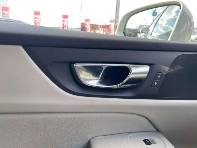 ボルボ Ｖ６０クロスカントリー Ｔ５ ＡＷＤ ４ＷＤ R1年 (東北) 99