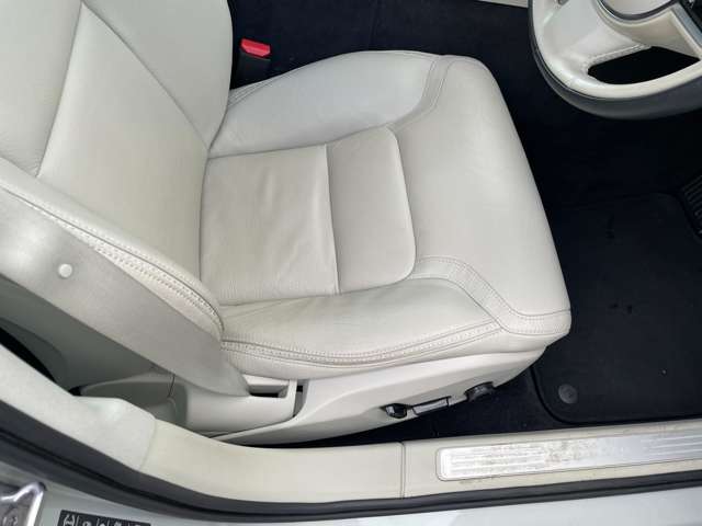 ボルボ Ｖ６０クロスカントリー Ｔ５ ＡＷＤ ４ＷＤ R1年 (東北) 99