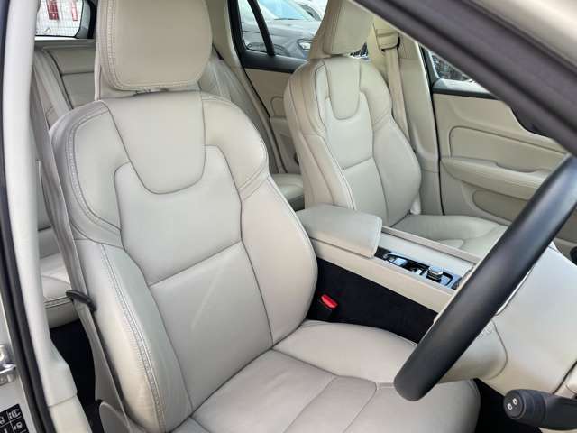 ボルボ Ｖ６０クロスカントリー Ｔ５ ＡＷＤ ４ＷＤ R1年 (東北) 99