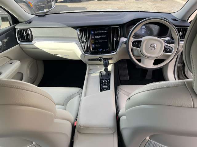 ボルボ Ｖ６０クロスカントリー Ｔ５ ＡＷＤ ４ＷＤ R1年 (東北) 99