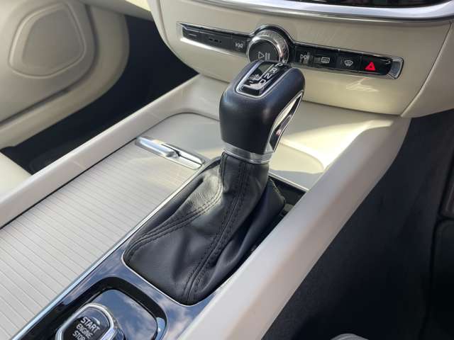 ボルボ Ｖ６０クロスカントリー Ｔ５ ＡＷＤ ４ＷＤ R1年 (東北) 99