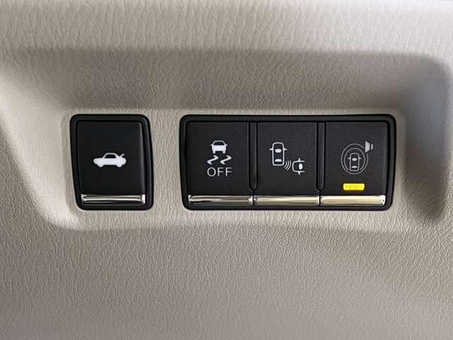 日産 フーガ　ハイブリッド ３．５ H27年 (関東) 99