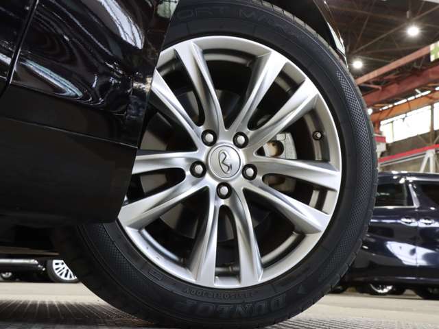 日産 フーガ　ハイブリッド ３．５ H27年 (関東) 99